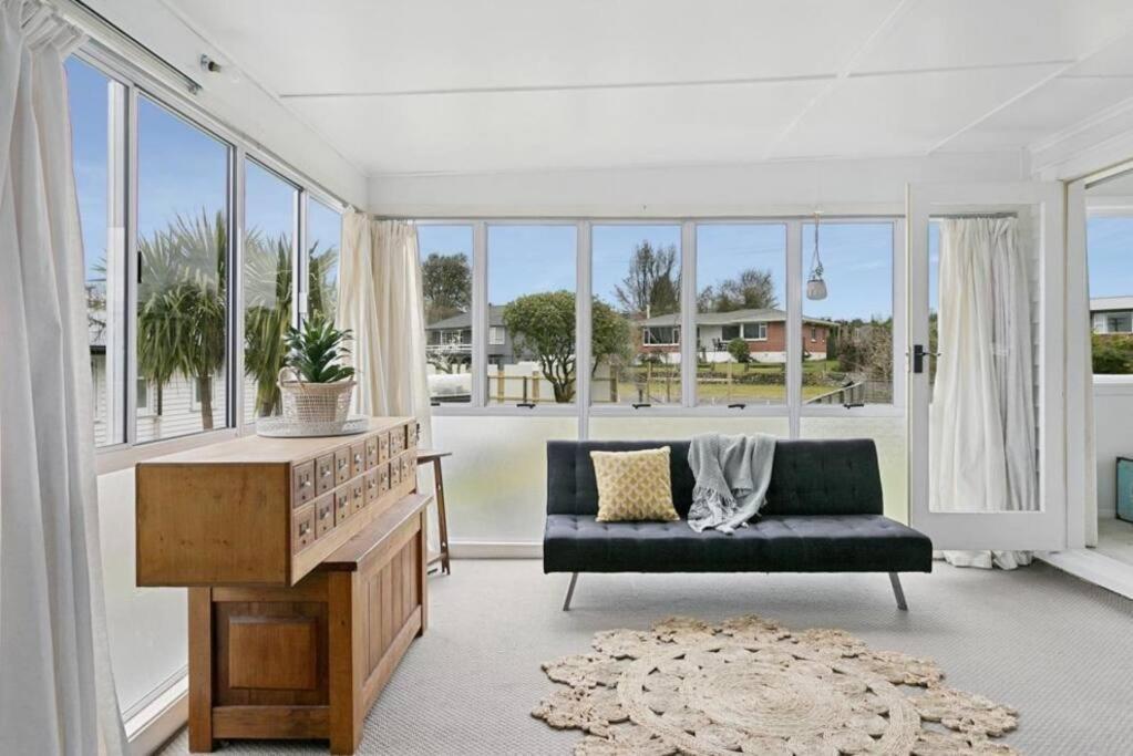 Adventurers Retreat Villa Taupo Exterior photo